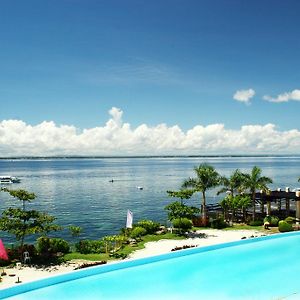 La Mirada Residence , Large 1 Bedroom Condo, Beaches , 3 Pools, Ocean Views, Fast Wifi, Netflix, Breakfast Included